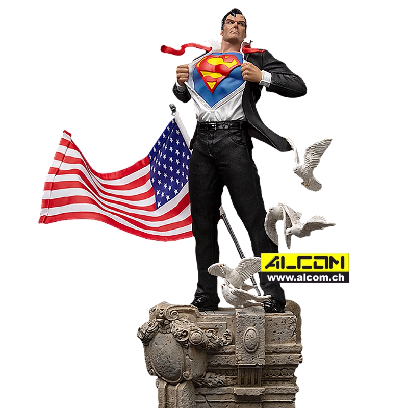 Figur: Clark Kent / Superman (29 cm) Iron Studios